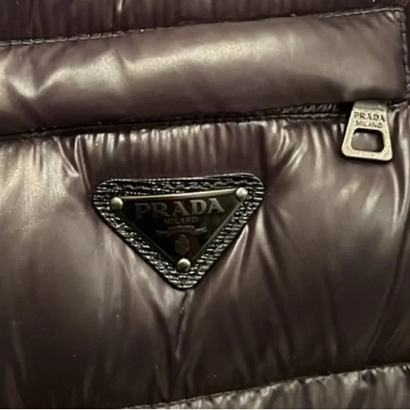 **GENUINE AUTHENTIC PRADA Down Vest** EUC - Picture 4 of 15